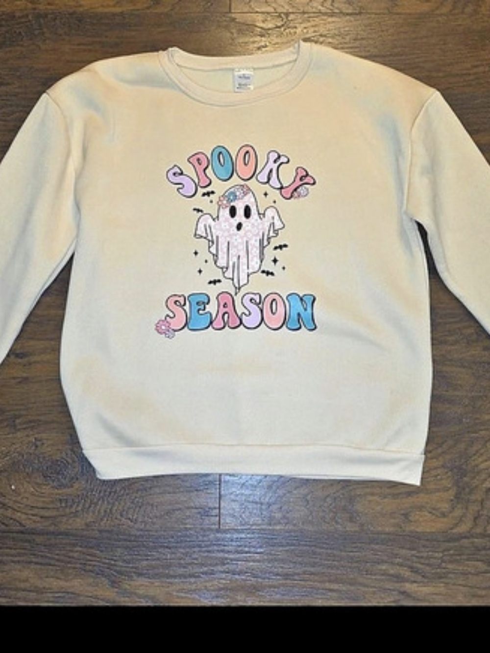 Spooky Season Graphic Sweatshirt in Light Yellow Size Large